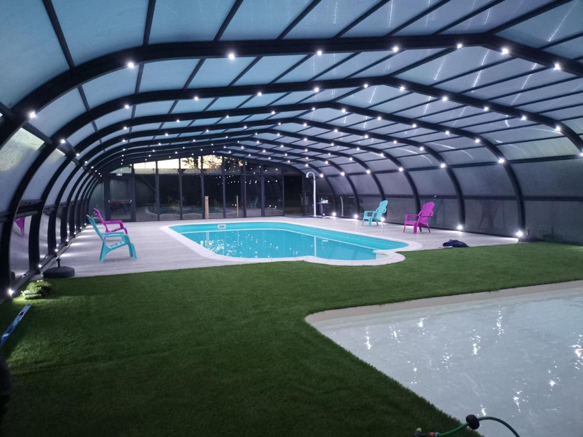 Camping " Le Grun De Chignore" Vollore-Ville Exterior foto